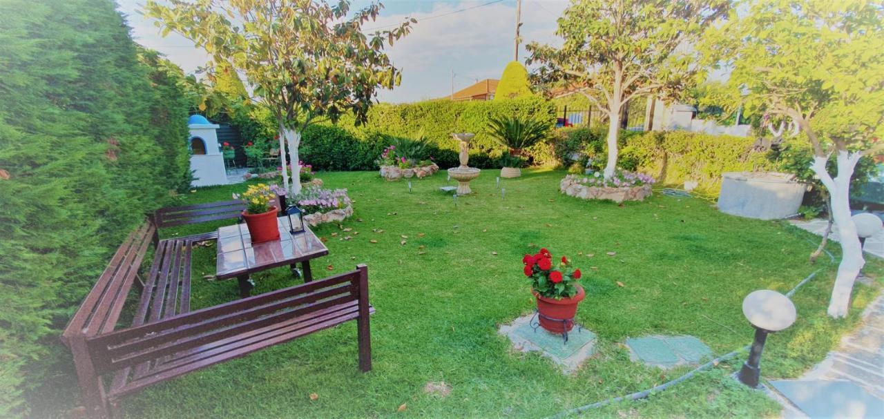 Vacation And Relaxation Home Oropos Nea Palatia Esterno foto